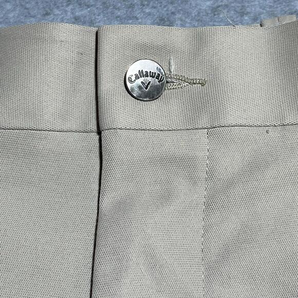 Callaway Men 34x32 Golf Performance Pants Khaki Pleated Grip Waist Logo Stretch - Picture 2 of 5